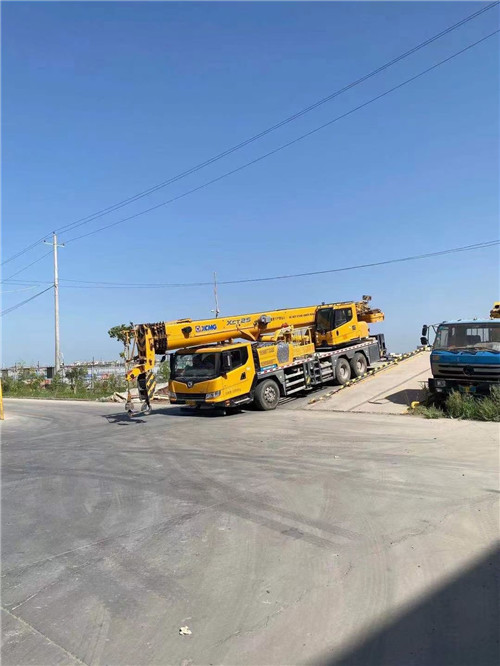 呈贡区吊车作业时，可能会产生哪些额外收费项目？